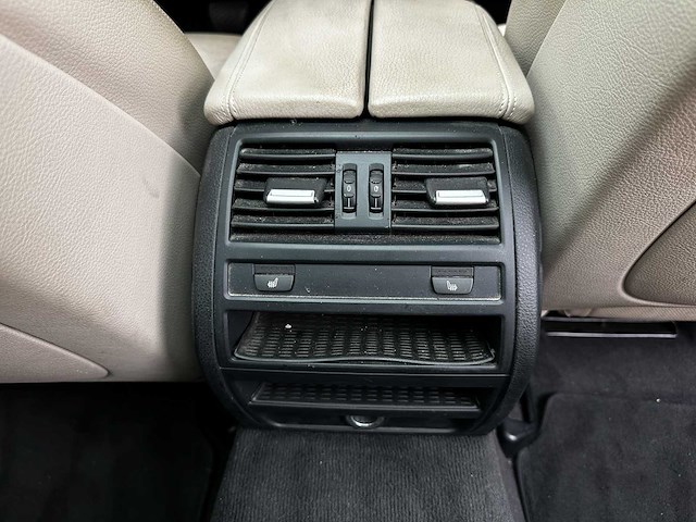 Bmw 530d blueperformance high executive touring 258pk 2011 5-serie, ns-262-v - afbeelding 44 van  61