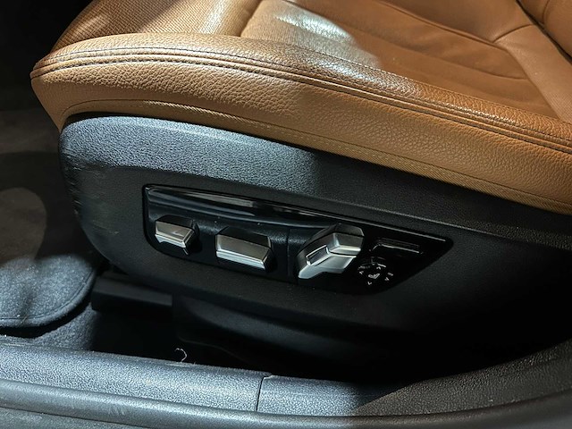 Bmw 530e iperformance high executive 5-serie 252pk 2019 (origineel-nl + 1eigenaar), zt-244-h - afbeelding 14 van  48