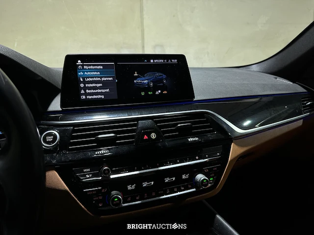 Bmw 530e iperformance high executive 5-serie 252pk 2019 (origineel-nl+1eigenaar), zt-244-h - afbeelding 24 van  47