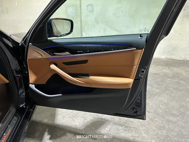 Bmw 530e iperformance high executive 5-serie 252pk 2019 (origineel-nl+1eigenaar), zt-244-h - afbeelding 36 van  47