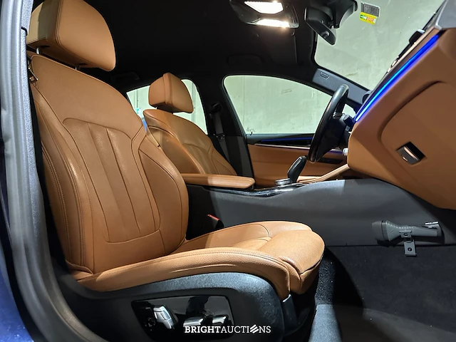 Bmw 530e iperformance high executive 5-serie 252pk 2019 (origineel-nl+1eigenaar), zt-244-h - afbeelding 37 van  47