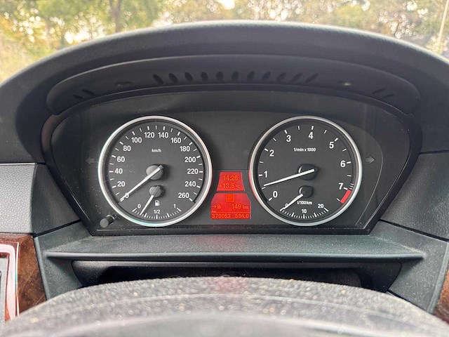 Bmw 530xi touring business line automaat, 61-zr-jr - afbeelding 19 van  19