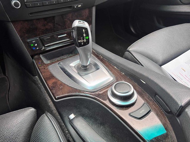 Bmw 530xi touring business line automaat, 61-zr-jr - afbeelding 8 van  19