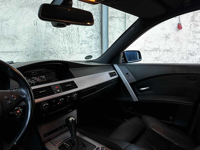 Bmw 535d touring high executive 272pk 2006 (origineel-nl) 5-serie, 09-sv-fx - afbeelding 11 van  43