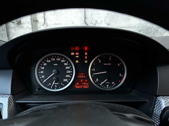 Bmw 535d touring high executive 272pk 2006 (origineel-nl) 5-serie, 09-sv-fx - afbeelding 19 van  43