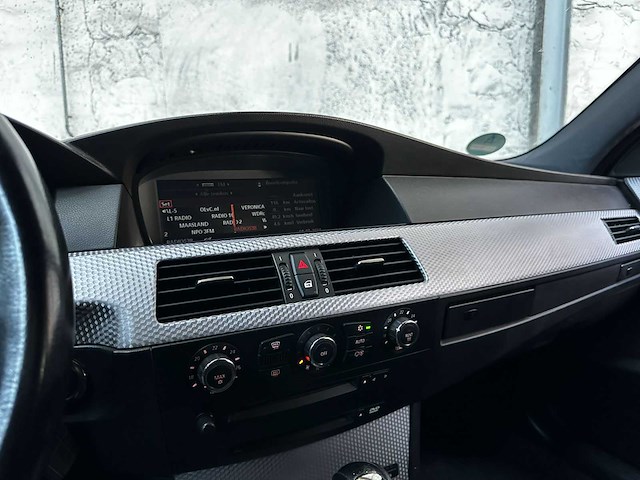 Bmw 535d touring high executive 272pk 2006 (origineel-nl) 5-serie, 09-sv-fx - afbeelding 21 van  43