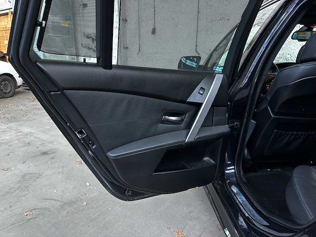 Bmw 535d touring high executive 272pk 2006 (origineel-nl) 5-serie, 09-sv-fx - afbeelding 26 van  43