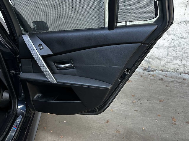 Bmw 535d touring high executive 272pk 2006 (origineel-nl) 5-serie, 09-sv-fx - afbeelding 30 van  43