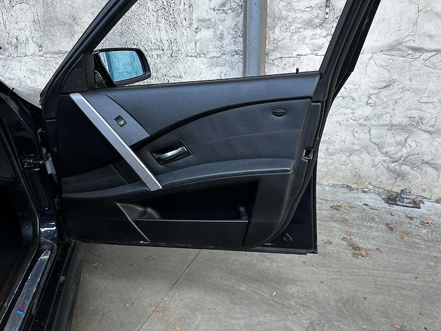 Bmw 535d touring high executive 272pk 2006 (origineel-nl) 5-serie, 09-sv-fx - afbeelding 32 van  43