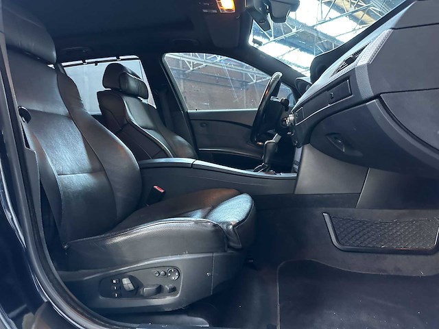 Bmw 535d touring high executive 272pk 2006 (origineel-nl) 5-serie, 09-sv-fx - afbeelding 33 van  43