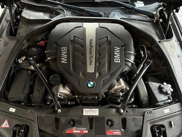 Bmw 550i 4.4 v8 high executive m-sport f11 408pk 2011 5-serie touring, hp-259-j - afbeelding 49 van  59