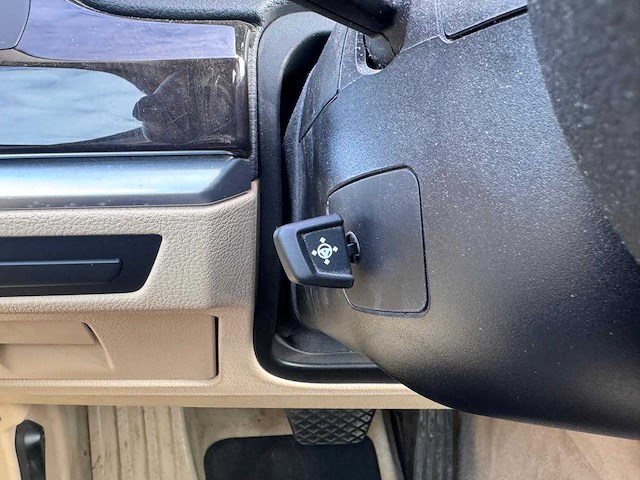 Bmw 550i gran turismo high executive automaat; 93-nlj-3 - afbeelding 16 van  29