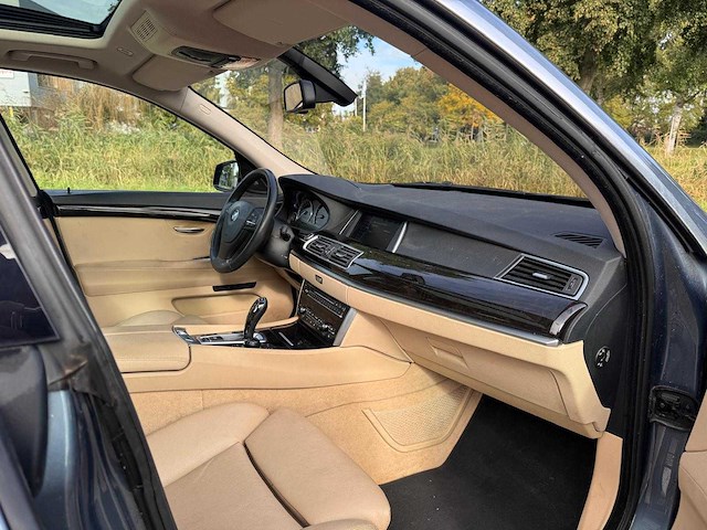 Bmw 550i gran turismo high executive automaat; 93-nlj-3 - afbeelding 6 van  29