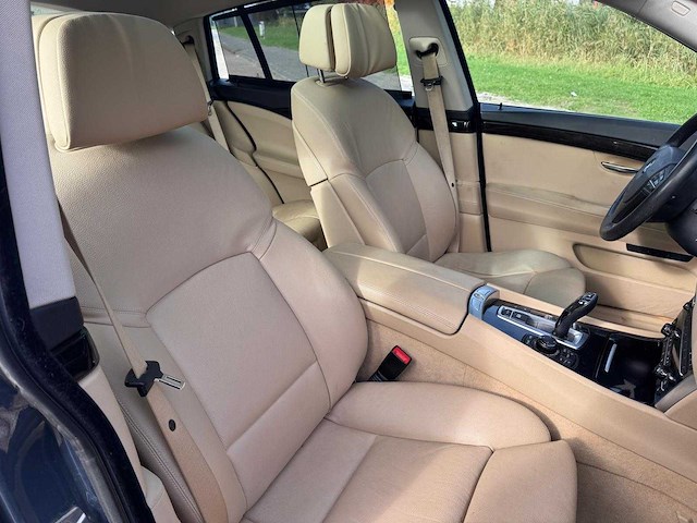 Bmw 550i gran turismo high executive automaat; 93-nlj-3 - afbeelding 8 van  29