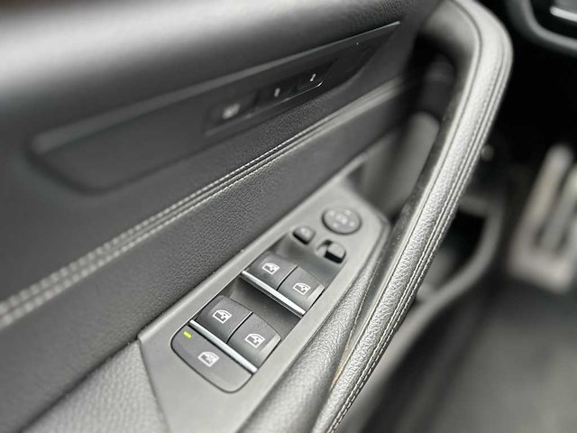 Bmw 5serie touring 530e high exe * jrp-71-f - afbeelding 14 van  14