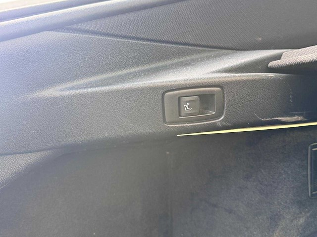 Bmw 630i gran turismo executive edition automaat; zp-805-t - afbeelding 16 van  25