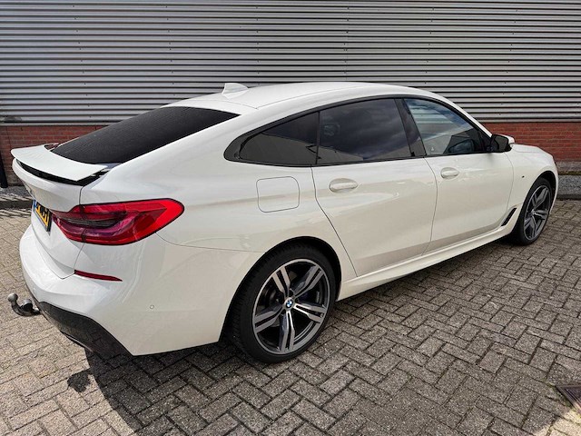 Bmw 630i gran turismo executive edition automaat; zp-805-t - afbeelding 12 van  25