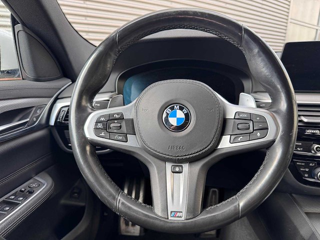 Bmw 630i gran turismo executive edition automaat; zp-805-t - afbeelding 9 van  24