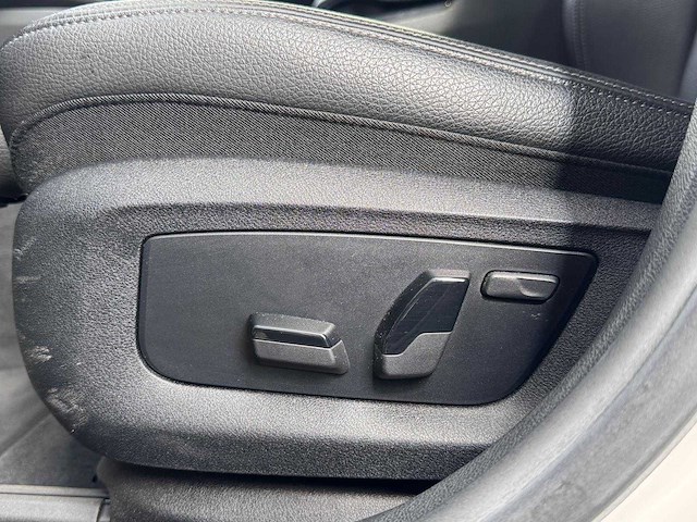 Bmw 630i gran turismo executive edition automaat; zp-805-t - afbeelding 15 van  24