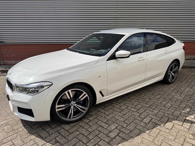 Bmw 630i gran turismo executive edition automaat; zp-805-t - afbeelding 1 van  24