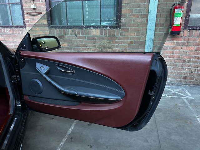 Bmw 645ci s 4.4 v8 333pk 2004 e63 6-serie, 65-pk-bh youngtimer - afbeelding 29 van  41