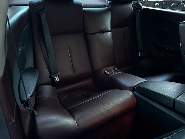 Bmw 645ci s 4.4 v8 333pk 2004 e63 6-serie, 65-pk-bh youngtimer - afbeelding 31 van  41