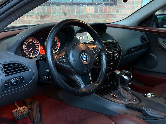 Bmw 645ci s 4.4 v8 333pk 2004 e63 6-serie, youngtimer - afbeelding 9 van  41