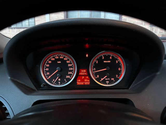 Bmw 645ci s 4.4 v8 333pk 2004 e63 6-serie, youngtimer - afbeelding 19 van  41