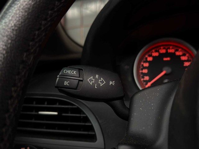 Bmw 650i cabrio 4.8 v8 6-serie 367pk 2006 - afbeelding 23 van  52