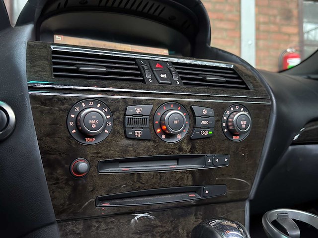 Bmw 650i cabrio 4.8 v8 6-serie 367pk 2006 - afbeelding 31 van  52