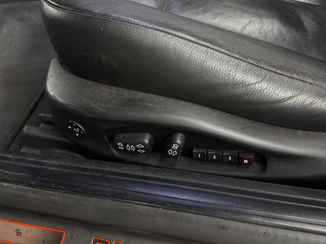 Bmw 650i cabrio 4.8 v8 6-serie 367pk 2006 - afbeelding 38 van  52