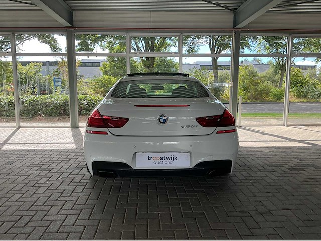 Bmw 650i coupé f13 | 4.4 v8 biturbo | 2013 | 450 pk | m sportpakket | head-up display | 20 inch 373m | 77.000 km | btw auto - afbeelding 2 van  29