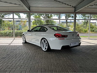 Bmw 650i coupé f13 | 4.4 v8 biturbo | 2013 | 450 pk | m sportpakket | head-up display | 20 inch 373m | 77.000 km | btw auto - afbeelding 3 van  29