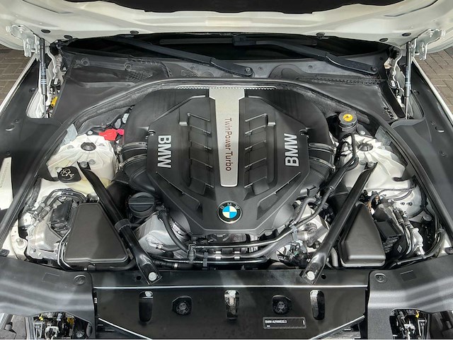 Bmw 650i coupé f13 | 4.4 v8 biturbo | 2013 | 450 pk | m sportpakket | head-up display | 20 inch 373m | 77.000 km | btw auto - afbeelding 6 van  29