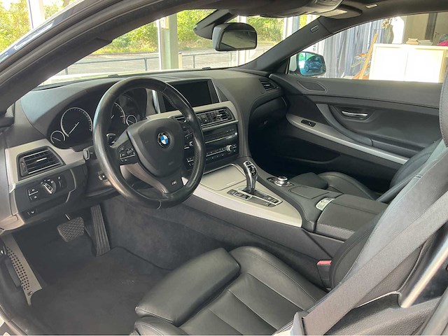 Bmw 650i coupé f13 | 4.4 v8 biturbo | 2013 | 450 pk | m sportpakket | head-up display | 20 inch 373m | 77.000 km | btw auto - afbeelding 13 van  29