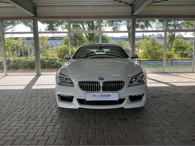Bmw 650i coupé f13 | 4.4 v8 biturbo | 2013 | 450 pk | m sportpakket | head-up display | 20 inch 373m | 77.000 km | btw auto - afbeelding 12 van  29