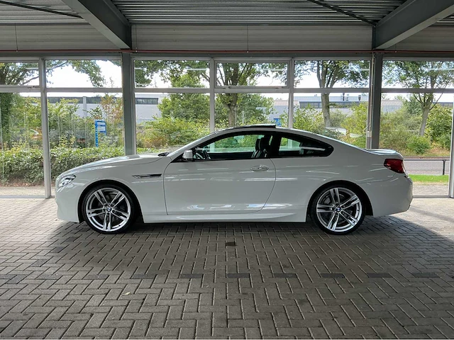 Bmw 650i coupé f13 | 4.4 v8 biturbo | 2013 | 450 pk | m sportpakket | head-up display | 20 inch 373m | 77.000 km | btw auto - afbeelding 28 van  29