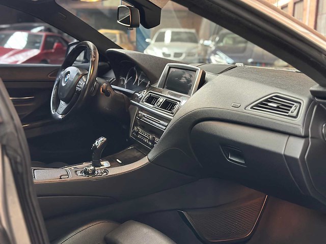 Bmw 650i high executive m-sport f06 4.4 v8 6-serie gran coupé 450pk 2013 - afbeelding 8 van  8