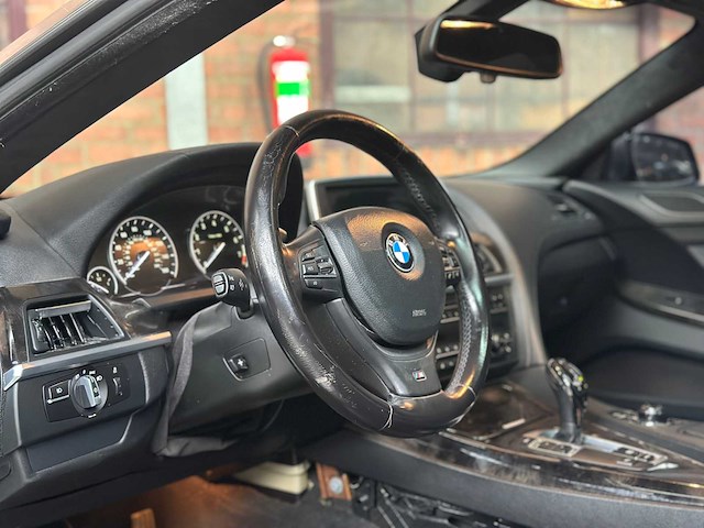 Bmw 650i high executive m-sport f06 4.4 v8 6-serie gran coupé 450pk 2013 - afbeelding 16 van  64