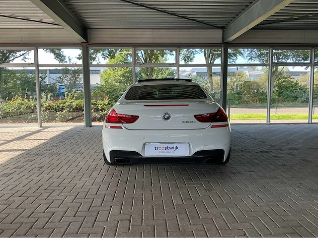 Bmw 650i m-sport | 4.4 v8 biturbo | 450 pk | 2014 | hud | adaptive led | comfort access | soft close | 19 inch m wielen | btw auto - afbeelding 3 van  34