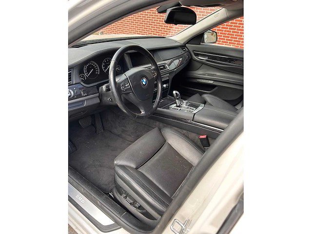 Bmw 7-serie 750i 124025km z-447-lp - afbeelding 2 van  3