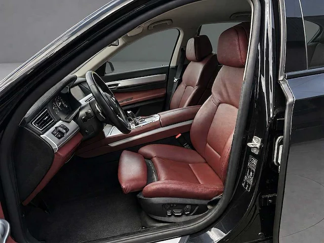 Bmw 7-serie 750i high executive | 61-rdf-3 i - afbeelding 26 van  31