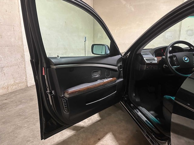Bmw 735i e65 3.6 v8 7-serie 272pk 2004 (automaat), kfh-48-r - afbeelding 29 van  55