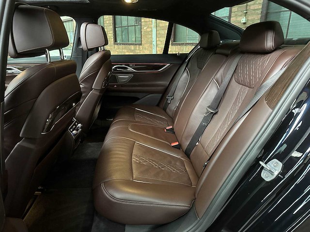 Bmw 750d xdrive 400pk 2017 7-serie g11 - afbeelding 42 van  52