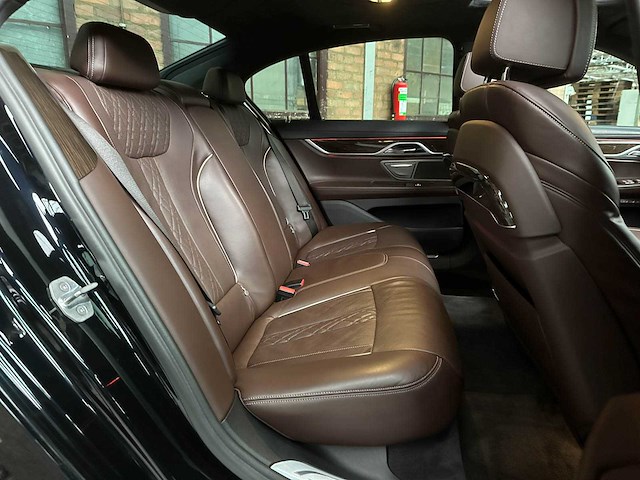 Bmw 750d xdrive 400pk 2021 7-serie g11 - afbeelding 43 van  52