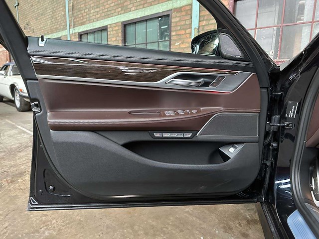 Bmw 750d xdrive 400pk 2021 7-serie g11 - afbeelding 26 van  52