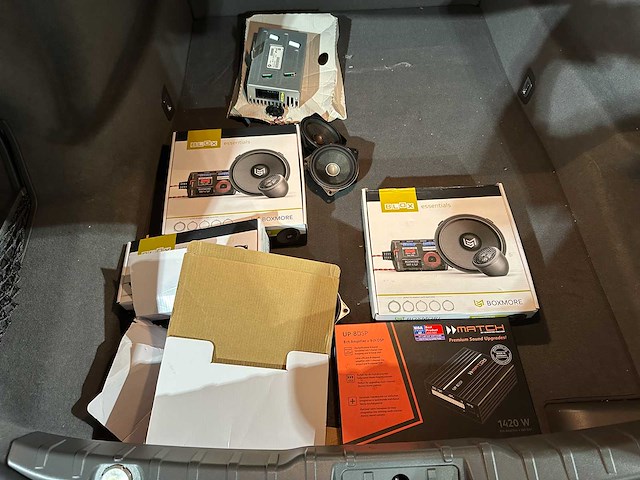 Bmw 750i 4.4 v8 409pk 2009 f01 7-serie, gsv-72-v youngtimer - afbeelding 31 van  44