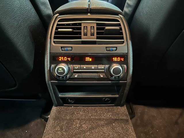 Bmw 750i 4.4 v8 409pk 2009 f01 7-serie, gsv-72-v youngtimer - afbeelding 30 van  45