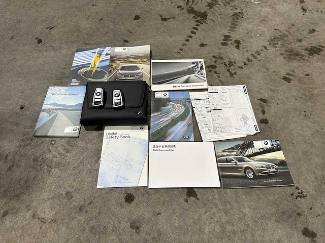 Bmw 750i 4.4 v8 409pk 2009 f01 7-serie, gsv-72-v youngtimer - afbeelding 40 van  45