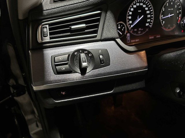 Bmw 750i 4.4 v8 409pk 2009 f01 7-serie, gsv-72-v youngtimer - afbeelding 28 van  45